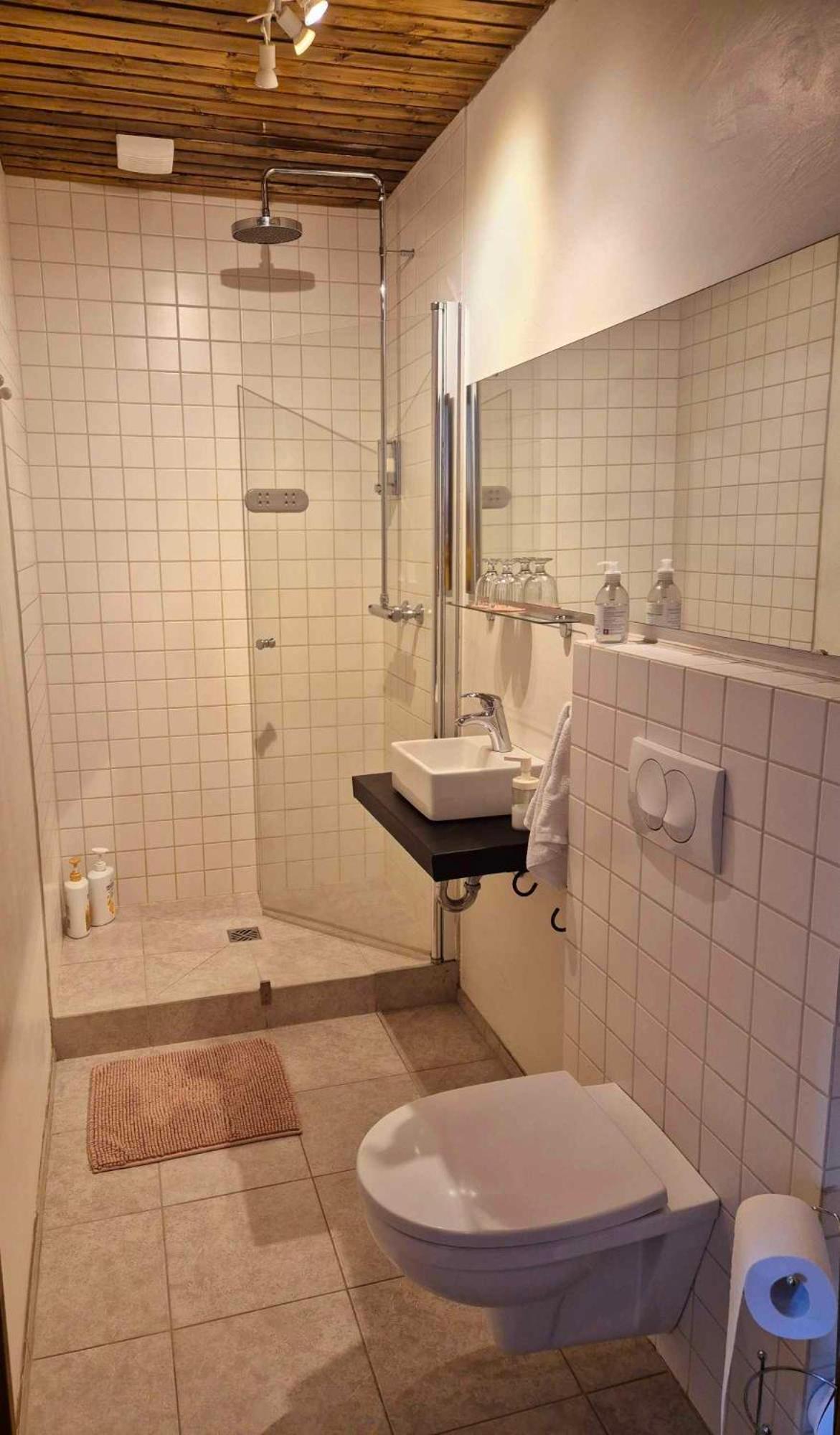 Beautiful Guestroom To Rent With A Mountain View Laugarvatn Exterior foto